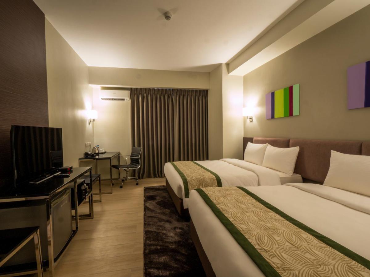 Sequoia Hotel Manila Bay Paranaque City Exterior foto